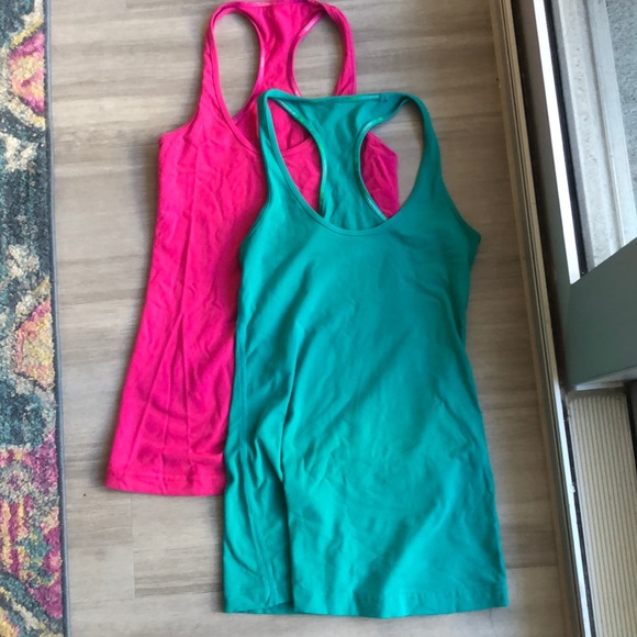 Two Lululemon tank tops! Size 4 - Picture 2 of 5